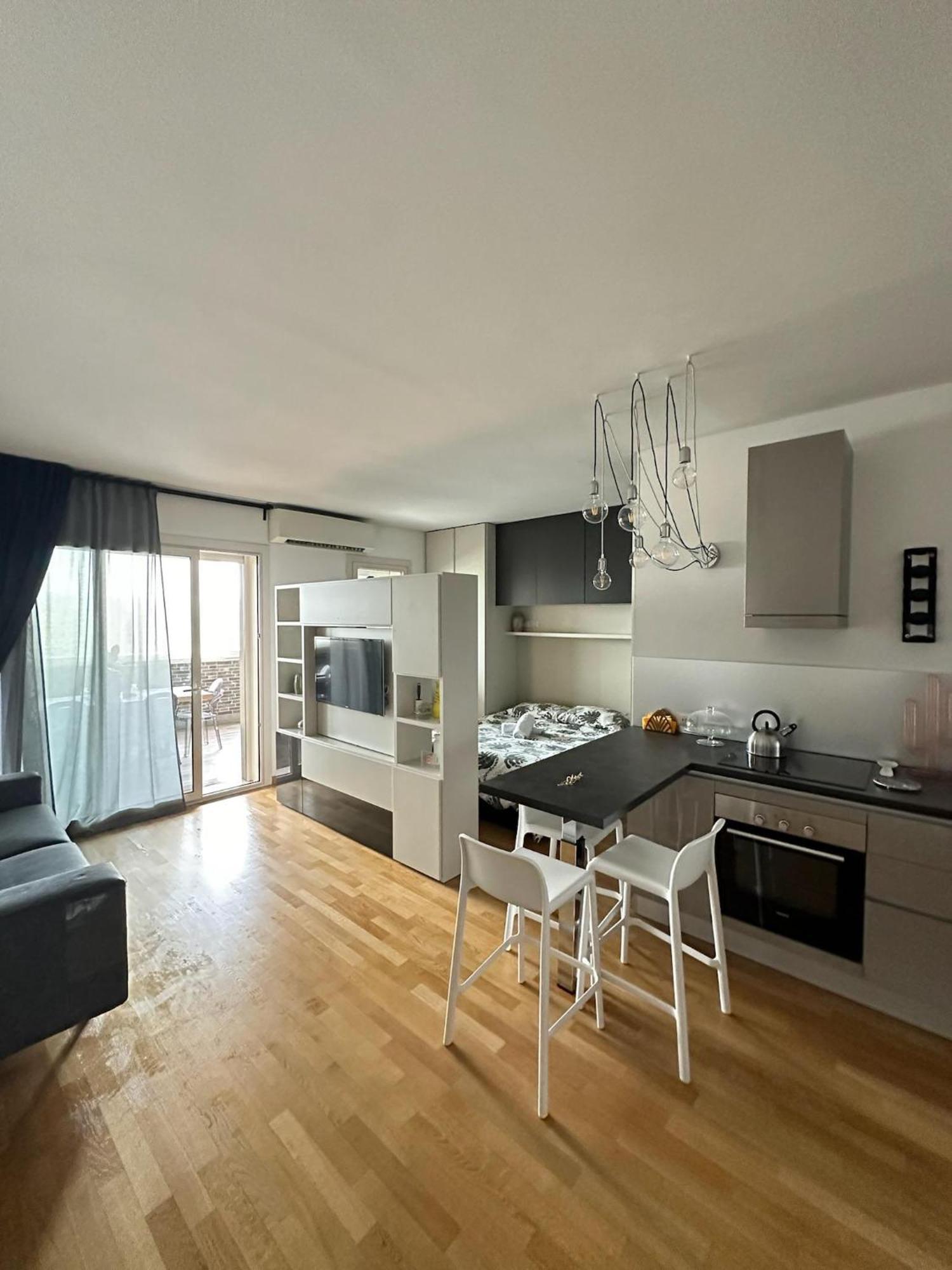 Modern Loft Private Lejlighed